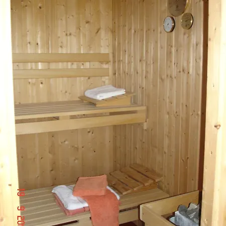 Melanie, Sauna, Kamin, 2 Schlafzimmer, Garten *