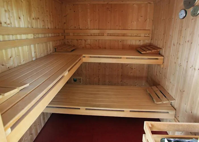 別荘 Melanie, Sauna, Kamin, 2 Schlafzimmer, Garten *